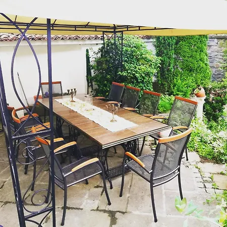 Luxury Private House In Center Daire