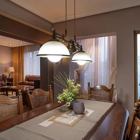 Luxury Private House In Center