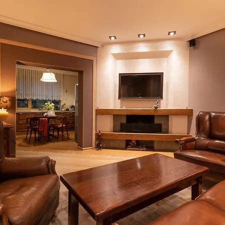 Luxury Private House In Center