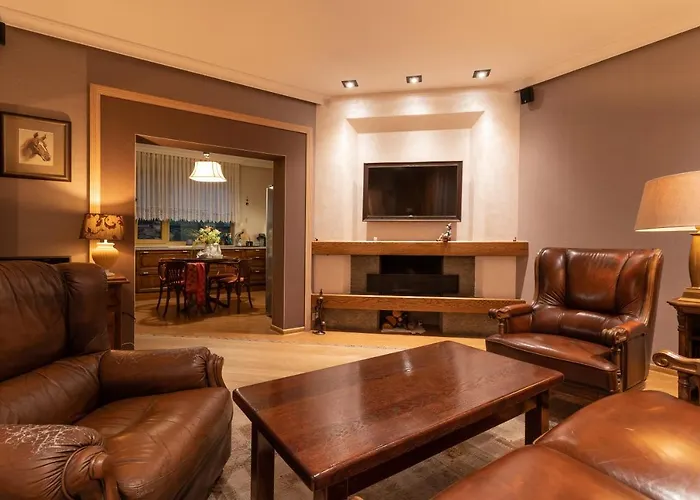 Luxury Private House In Center